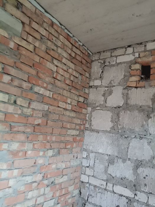 Продаю дом- недострой, пер. Железнодорожный, 25000 дол. Сша торг