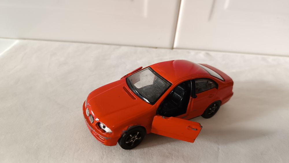 Carro brincar BMW. 3 Serie. Ano 2000