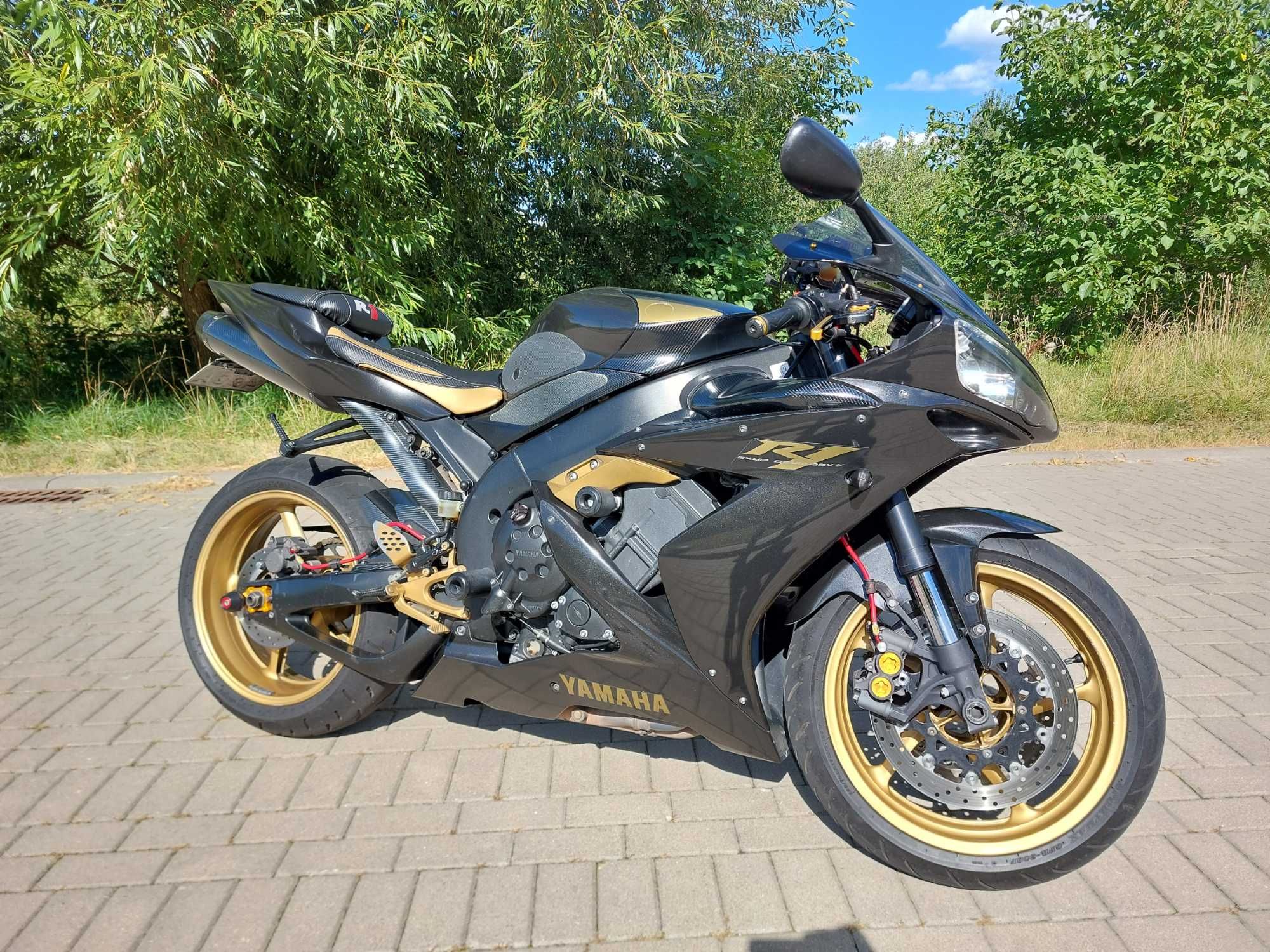 Yamaha R1 RN12 2004r.