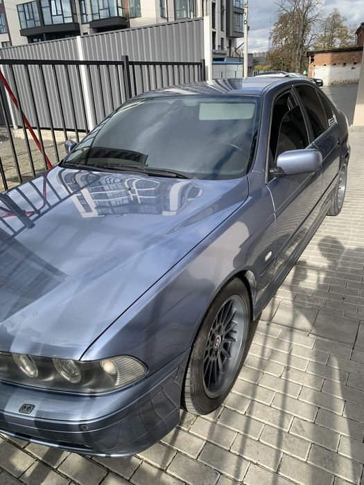 Bmw E39 не фарбована