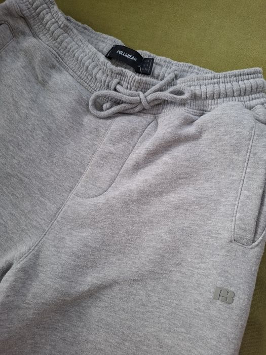 Spodnie dresowe Pull n Bear