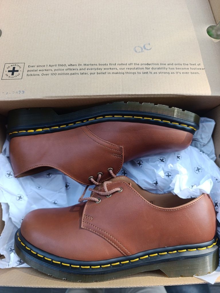Sapatos tamanho 41 Dr Martens