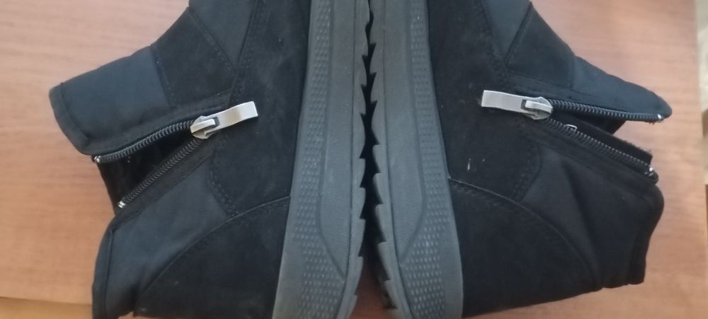 Зимові жіночі черевики