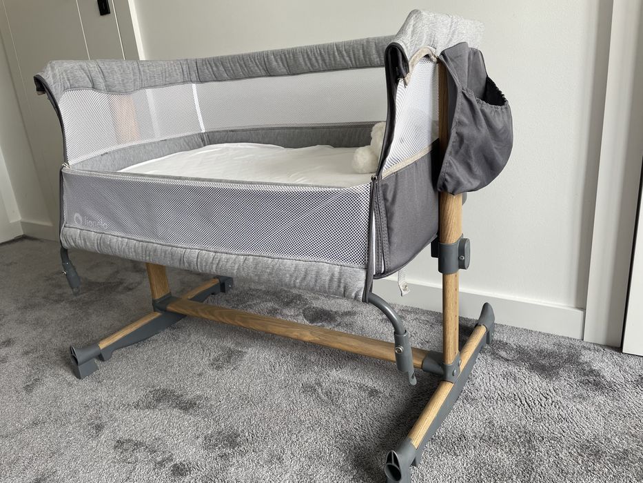 Lionello łóżeczko dostawne + materac Chicco + przescieradlo