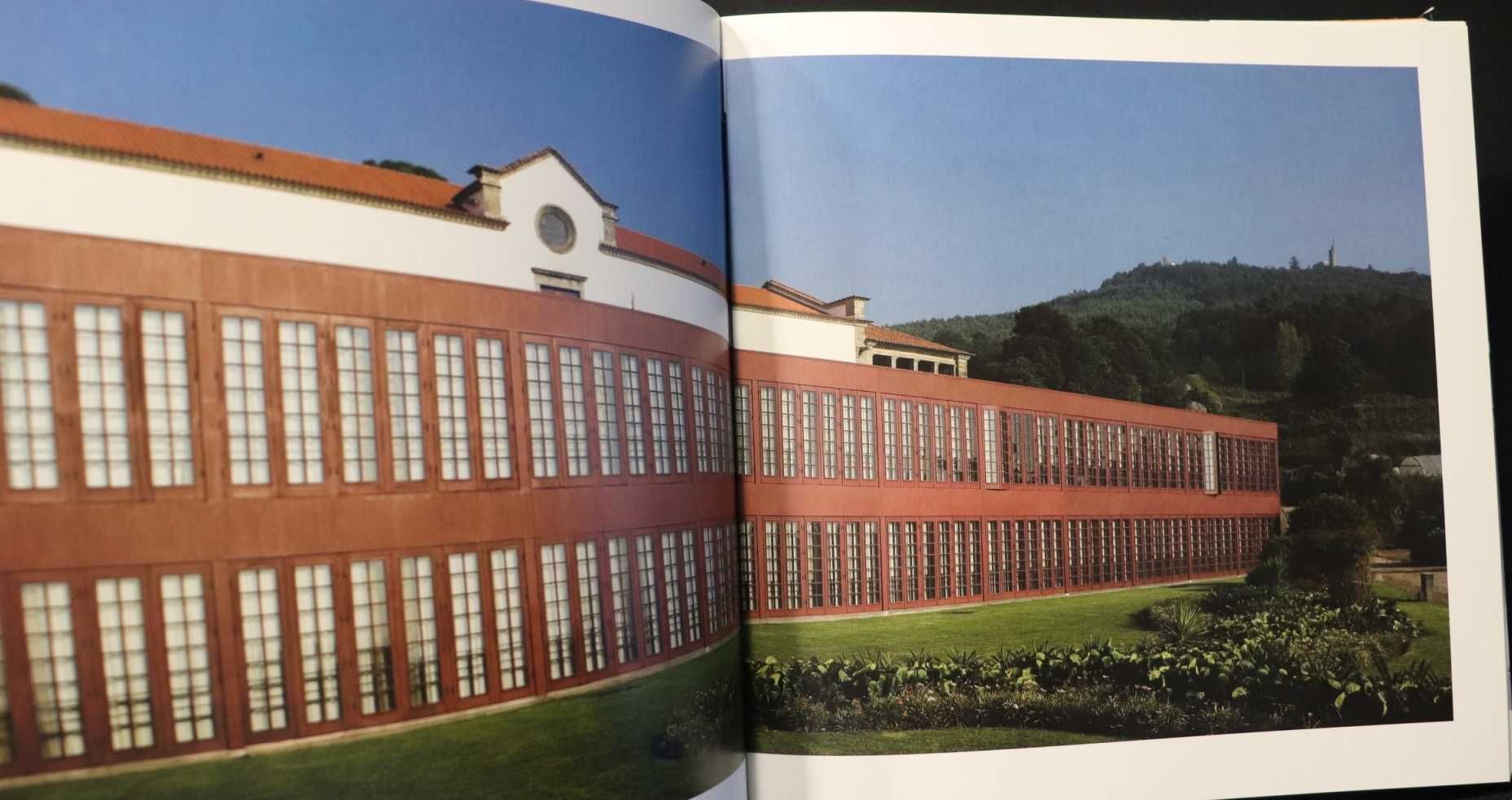 Livro CTT completo : "Arquitetura Portuguesa Contemporânea" - Novo