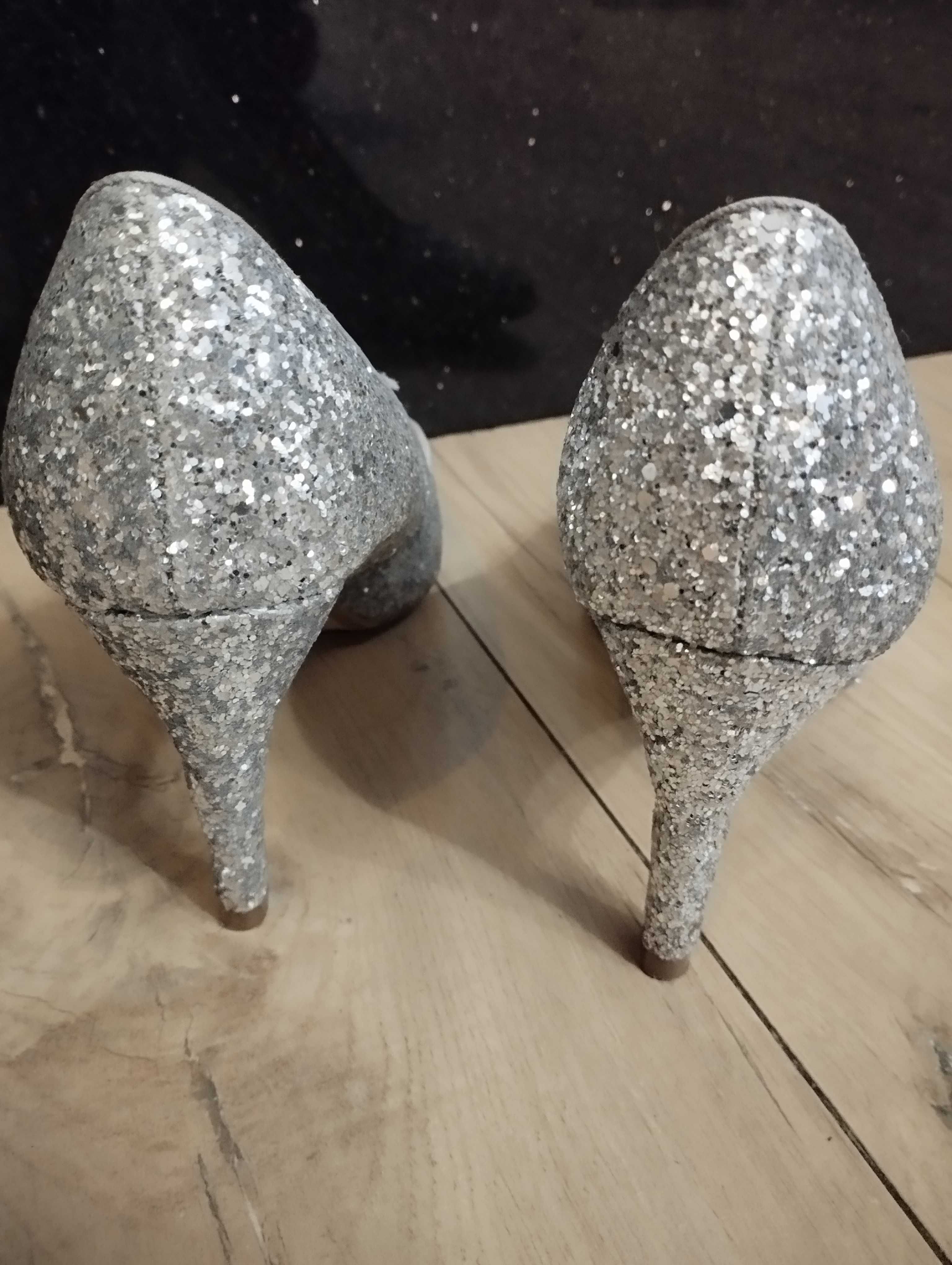Buty szpilki next brokat srebrne r 36