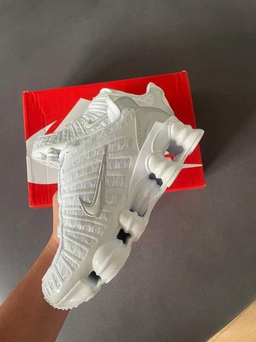 Buty do biegania dla parNike_Shox_TL_White R.39