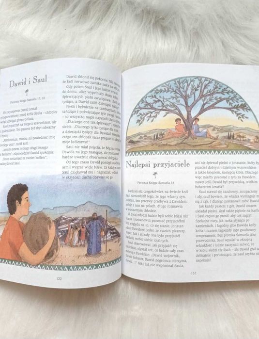 Biblia dla dzieci z ilustracjami.