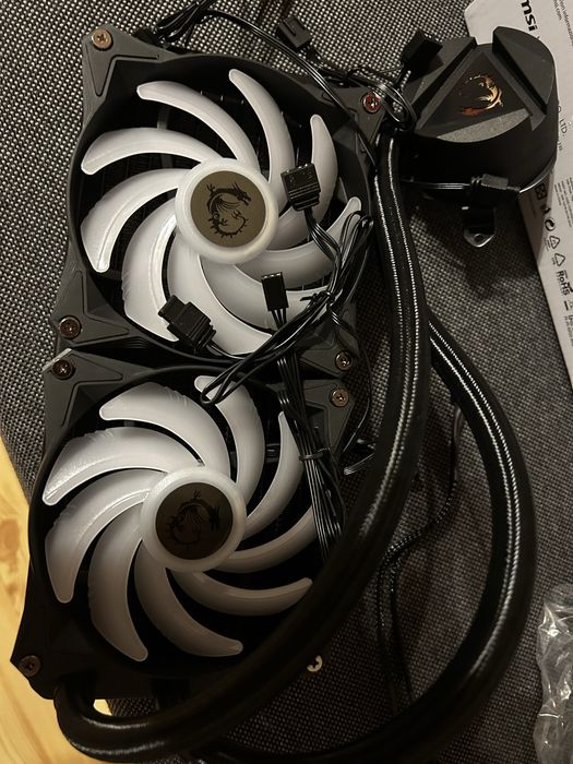 Chłodzenie wodne AiO procesora MSI Mag Coreliquid 240r V2
