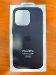 Capa original Apple em silicone para iPhone
14 Pro.
