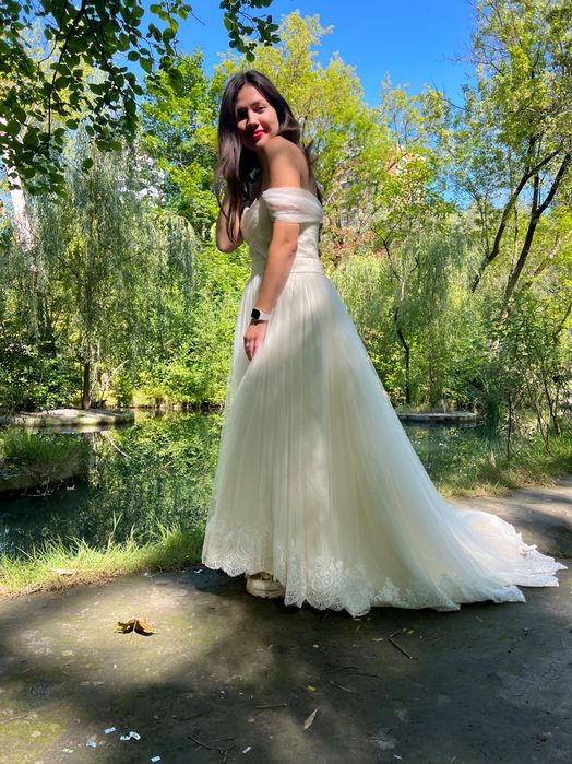 Свадебное платье