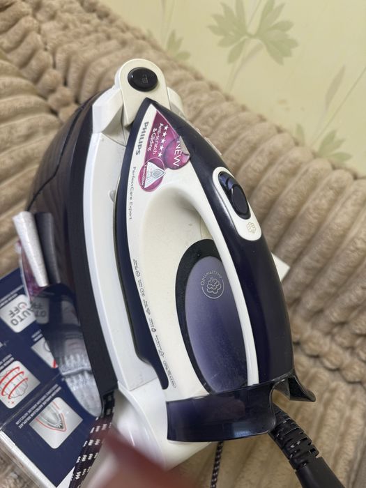 Утюг з парогенератором Philips
