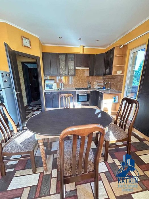 Продам будинок в селищі Царичанка