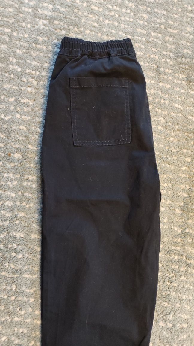 Bawełniane spodnie chłopięce rozmiar 164