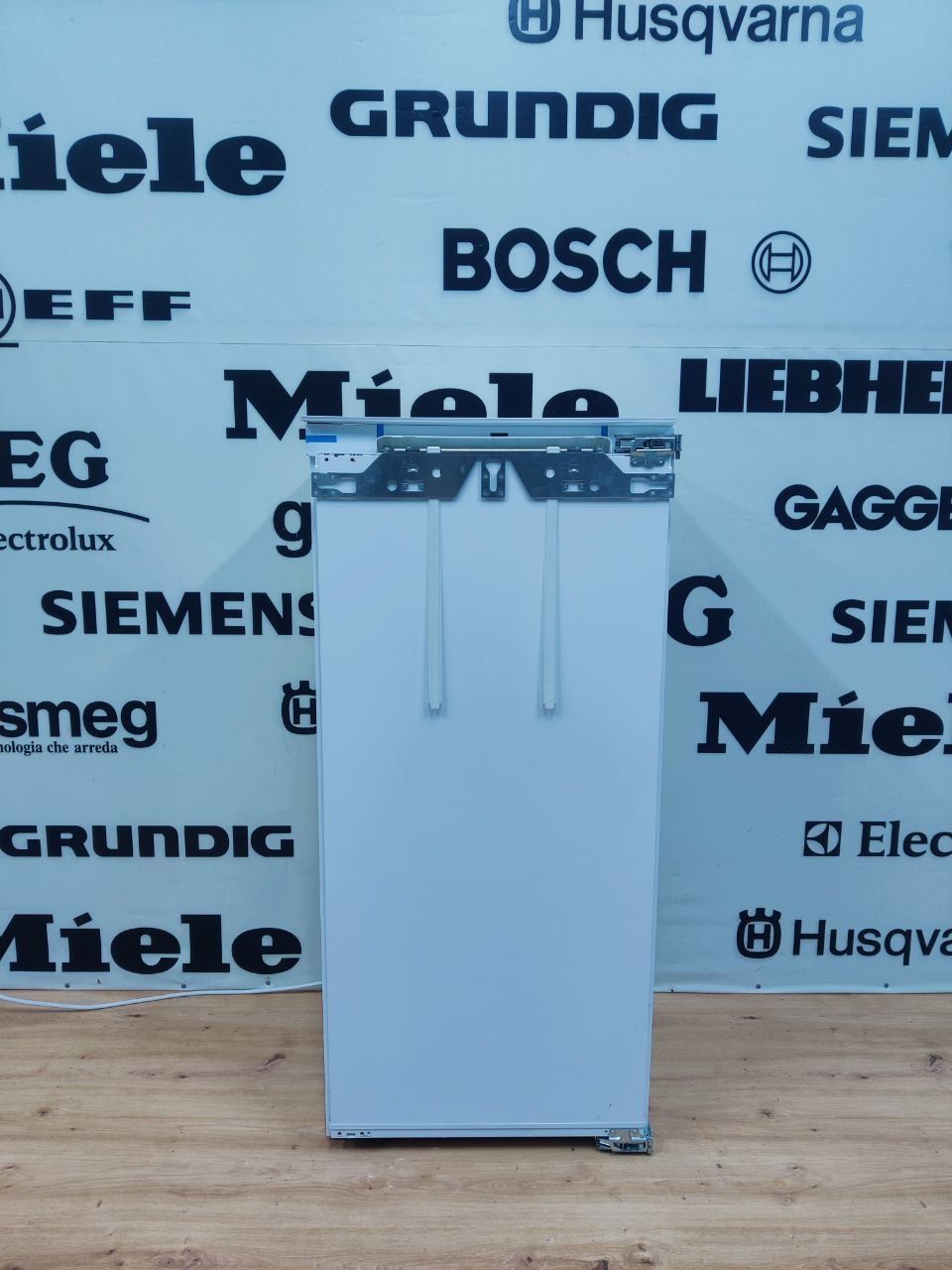 LIEBHERR™  IKP2324. Топовий вбудований холодильник. Виставка! 121cm.DE