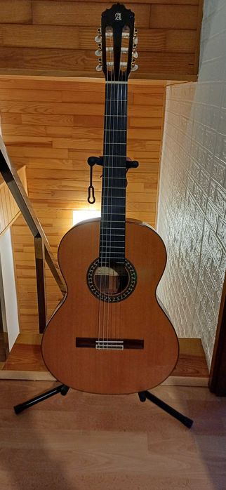Alhambra 5P 4/4  como nova nut osso cordas novas hannabach 550 euros