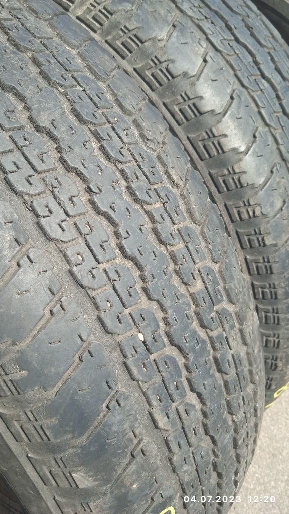 Пара всесезонной шины 255/70/18 Bridgestone