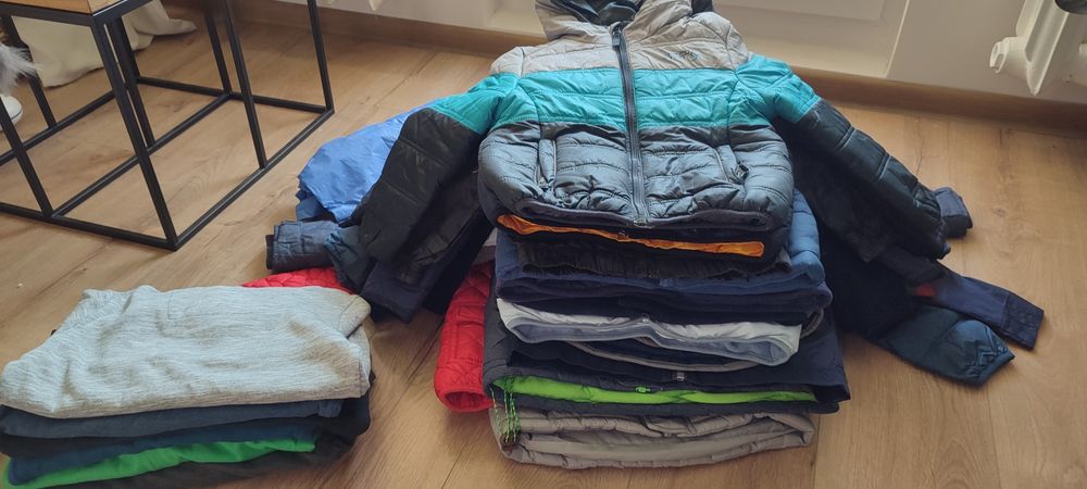 Paka ciuchów dla chłopca dużo kurtek 21 szt