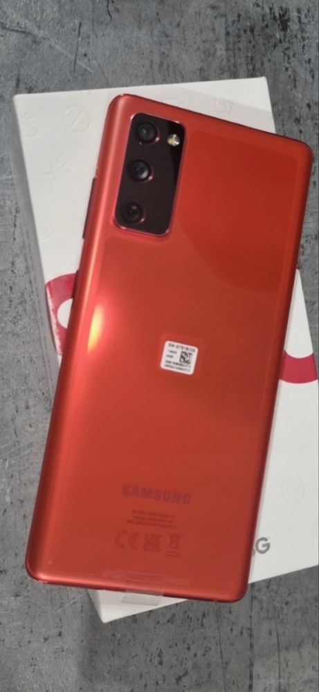 Smartfon Samsung Galaxy S20 FE 5G Cloud Red