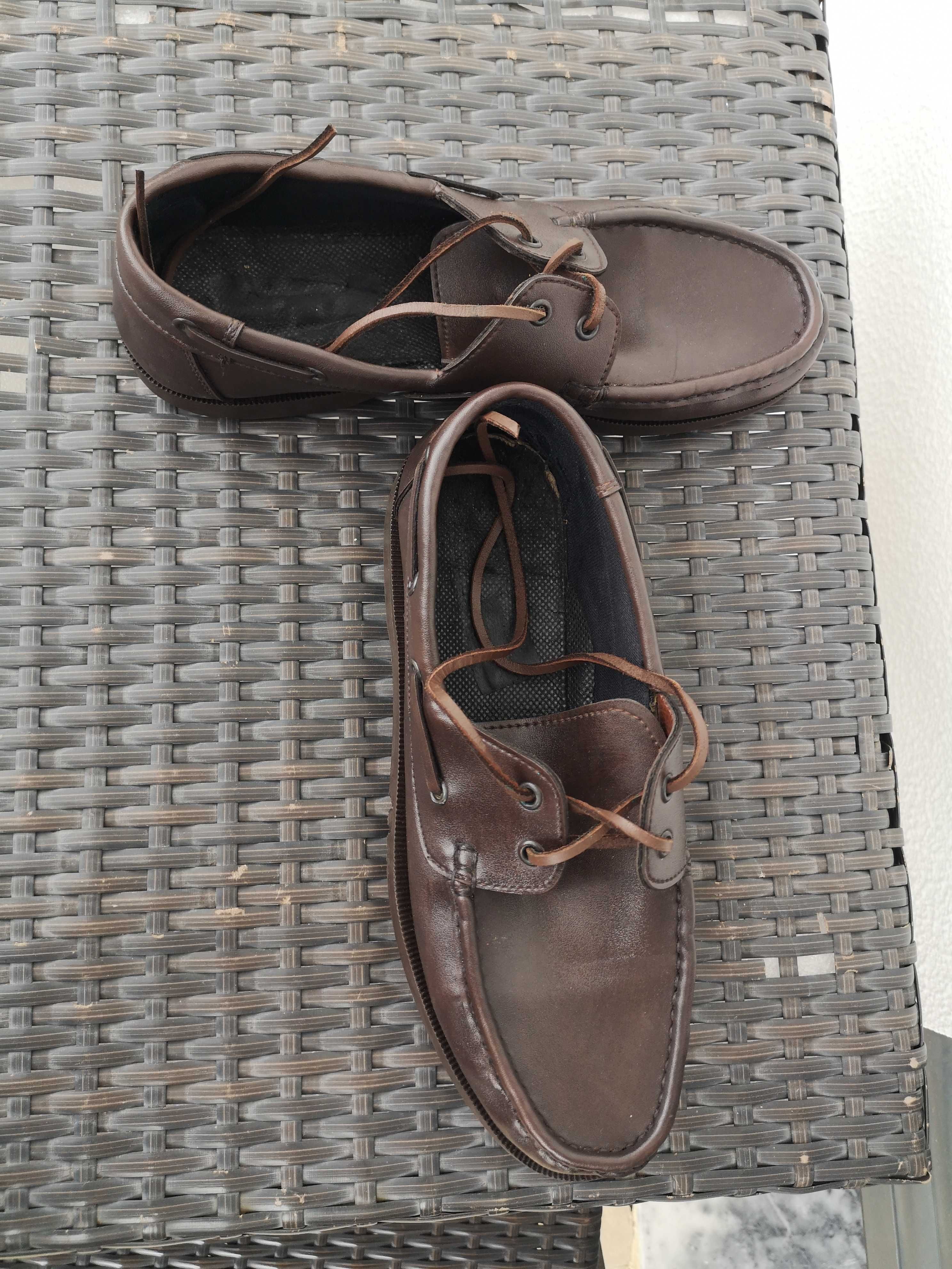 Sapatos desportivos (de vela) castanhos, 41