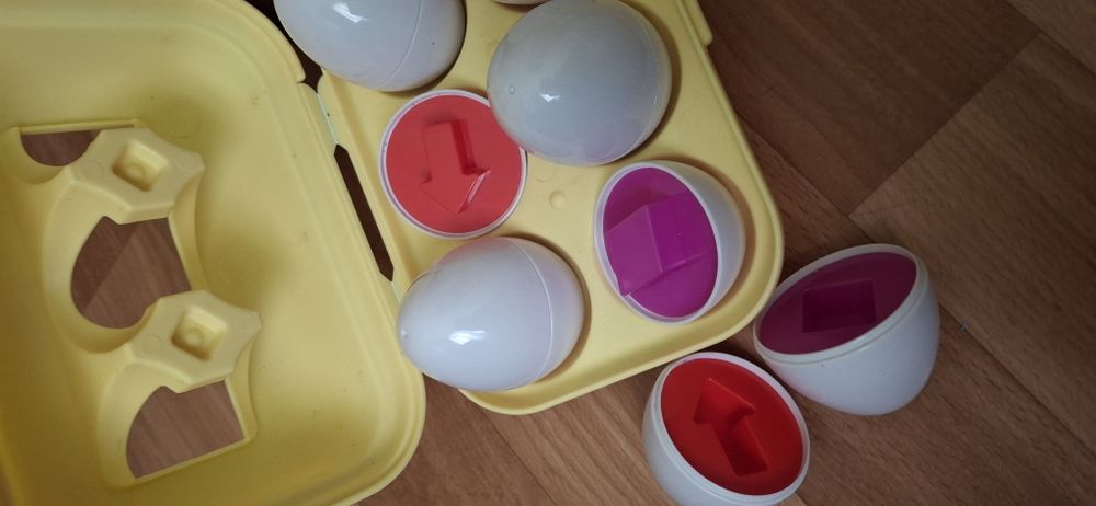 Розвиваючі іграшки (дерево з червачками, музичний будиночок-сортер,