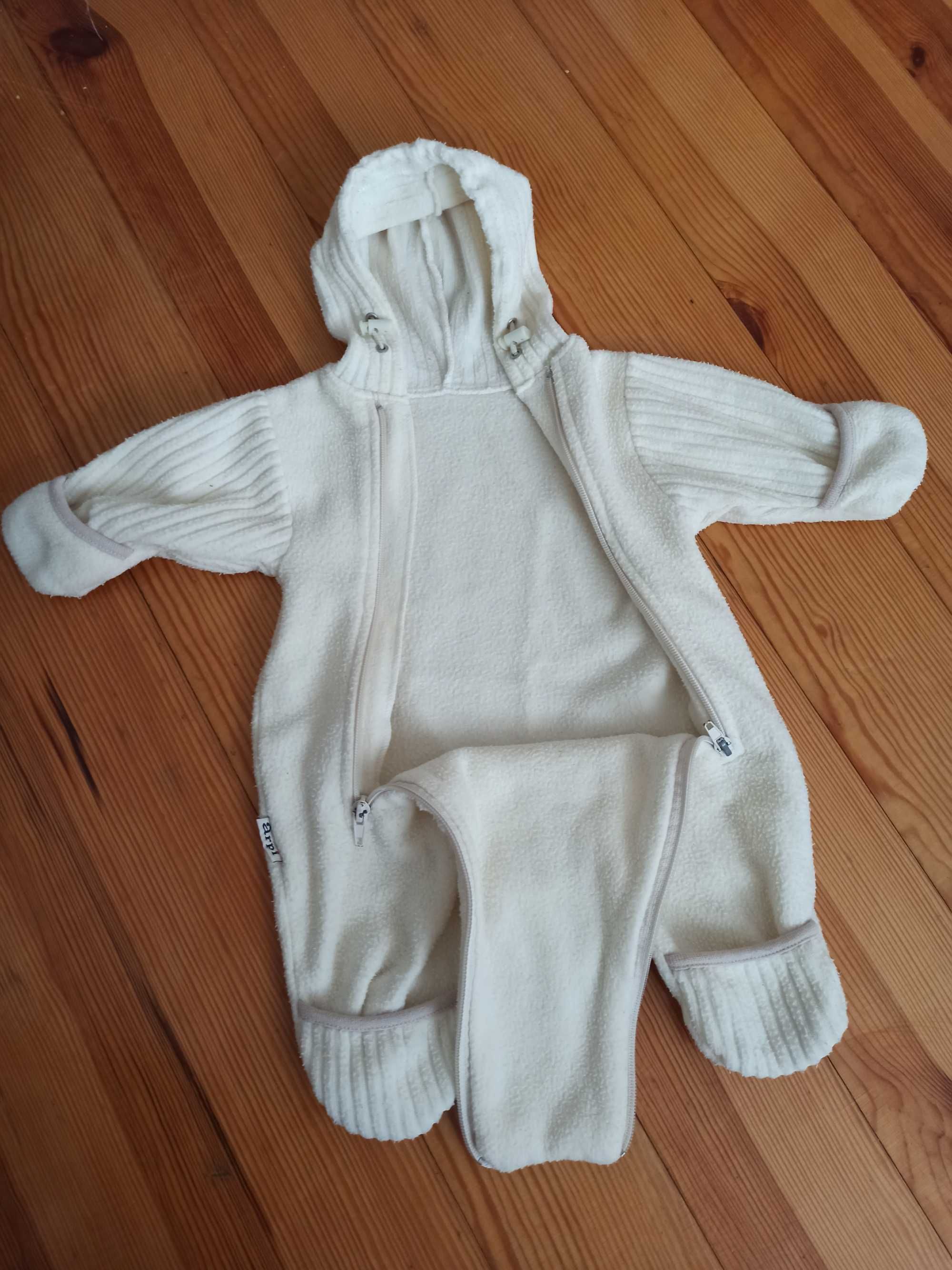 Pajacyk polarowy kombinezon na wiosnę przejściowy 
62 rozmiar unisex
