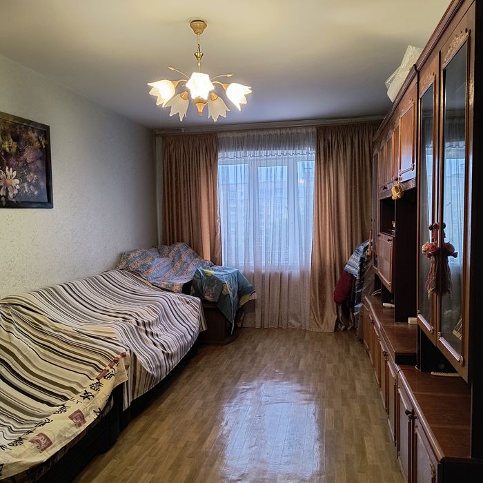 Продам двокімнатну квартиру в центрі міста Чернігів