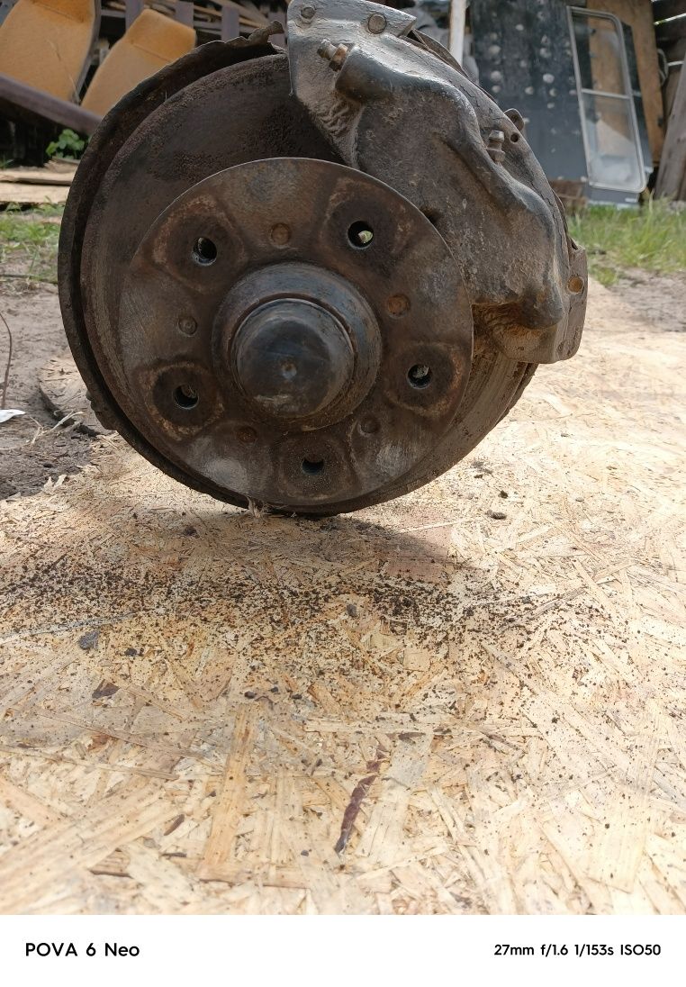 Передняя балка Мерседес 207-310 D однокатковый
