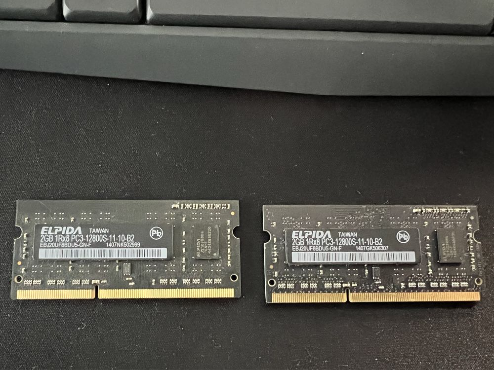 Memória RAM 2x2GB Elpida DDR3 1Rx8 PC3-12800S