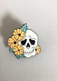 NOWA Metalowa przypinka pin broszka Czaszka kwiaty 3 cm