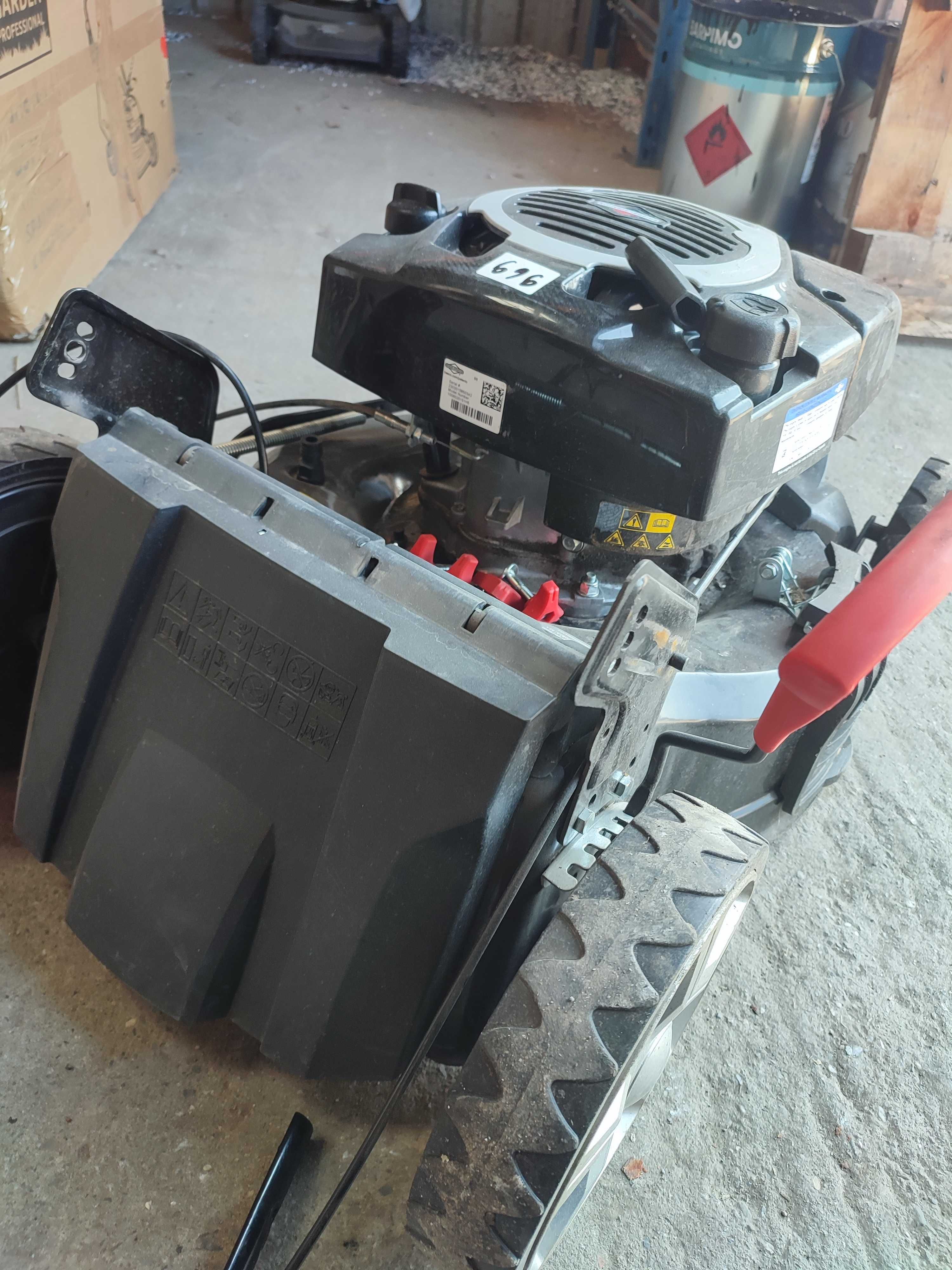 Obudowa do kosiarki Kosiarka spalinowa z napędem Briggs Stratton 51 cm