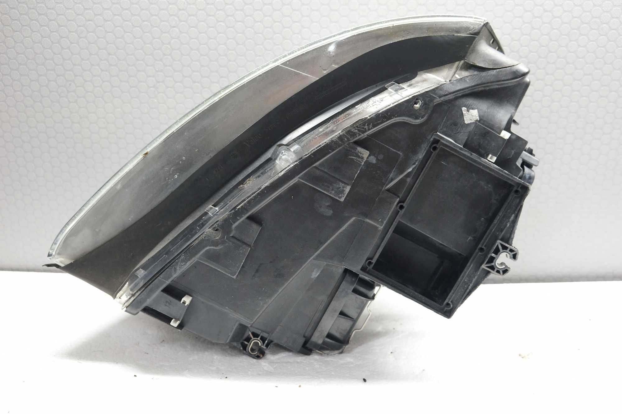 Lampa lewy przód Audi A4 B6