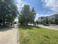Продаж магазину пр. Червоної Калини, НФ, фасадний  вхід.