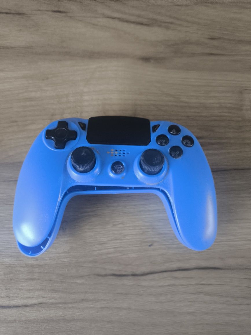 Pad ps 4 Cobra uszkodzony