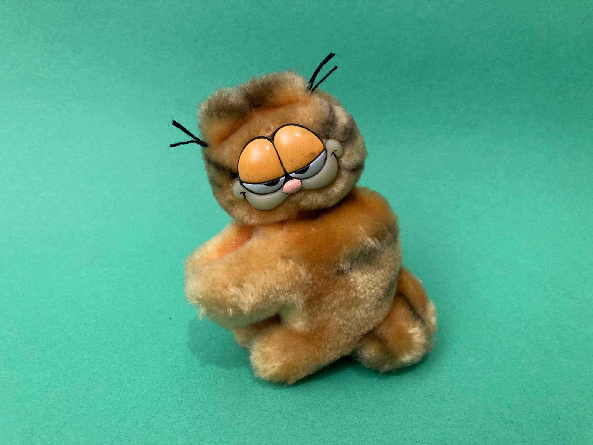 Bonequinho Boneco Garfield de pendurar com molas Anos 80 Novo