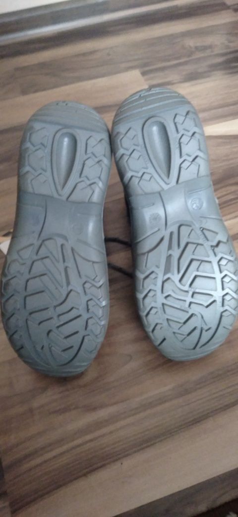 Buty robocze zimowe