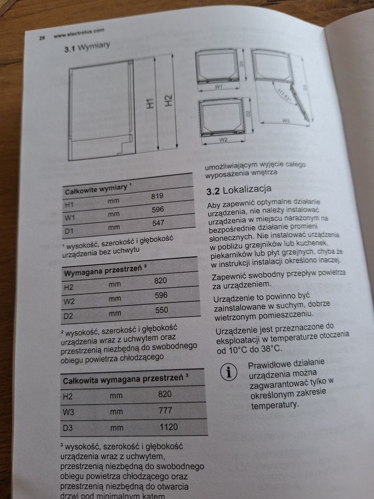 Lodówka  elektrolux podblatowa do zabudowy  LFB3AF82R