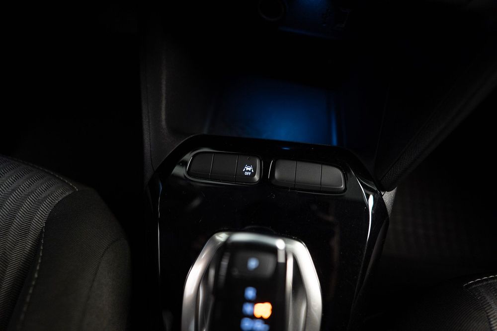 Opel Corsa-e | 50kw | 136cv | 320km de autonomia