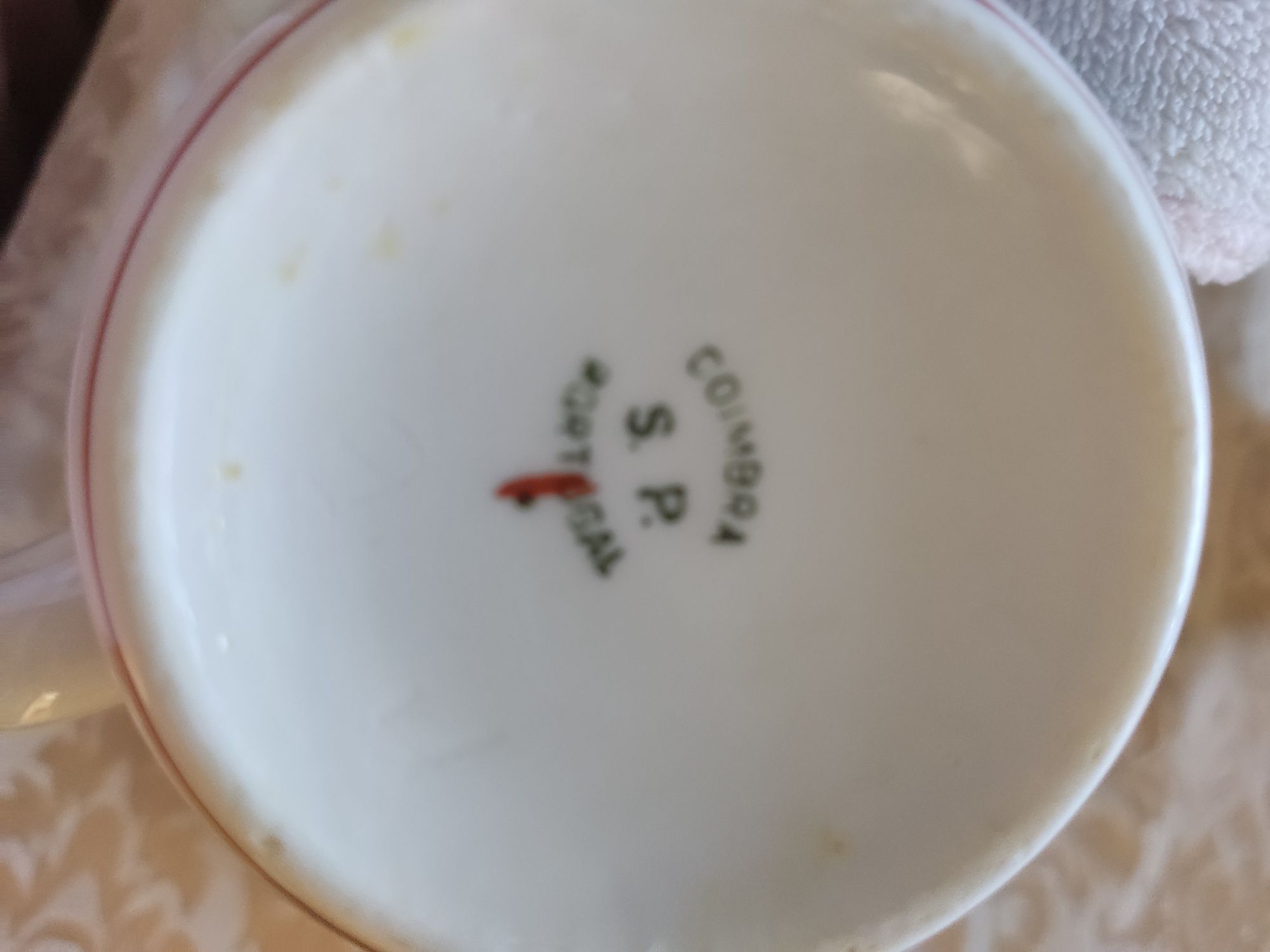 Caneca e prato de criança, Antiguidade, S. P. Coimbra