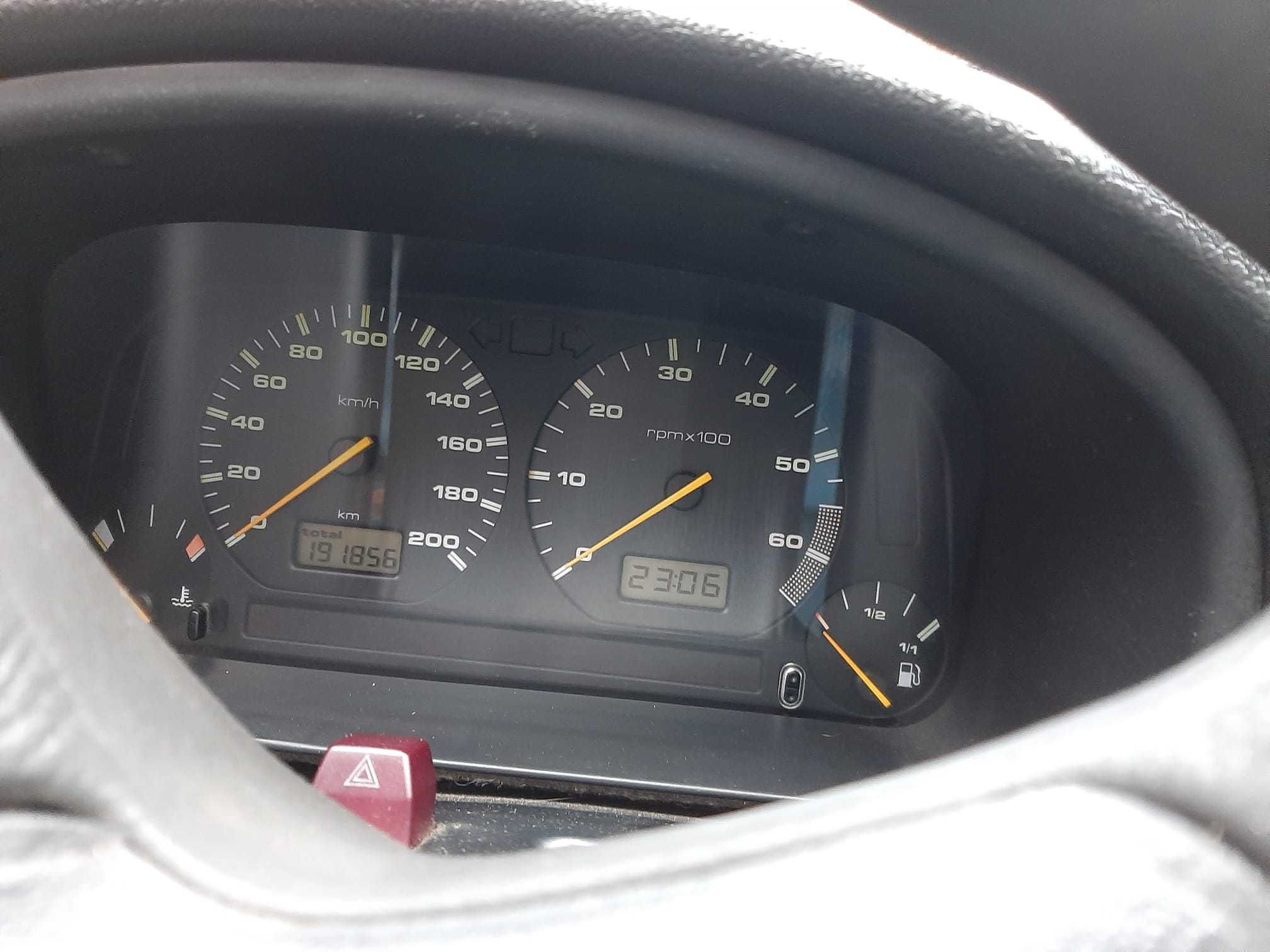 Carro usado - Seat Cordoba 1.4 Gasolina