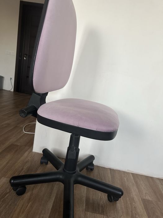 Крісло компьютерне (офісне)