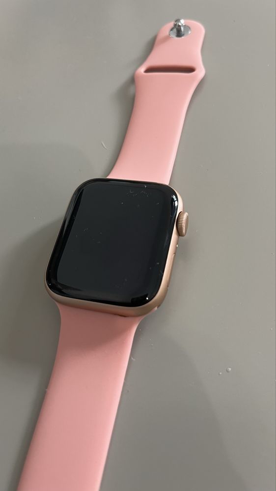 Apple Watch 44 SE Rose Gold
