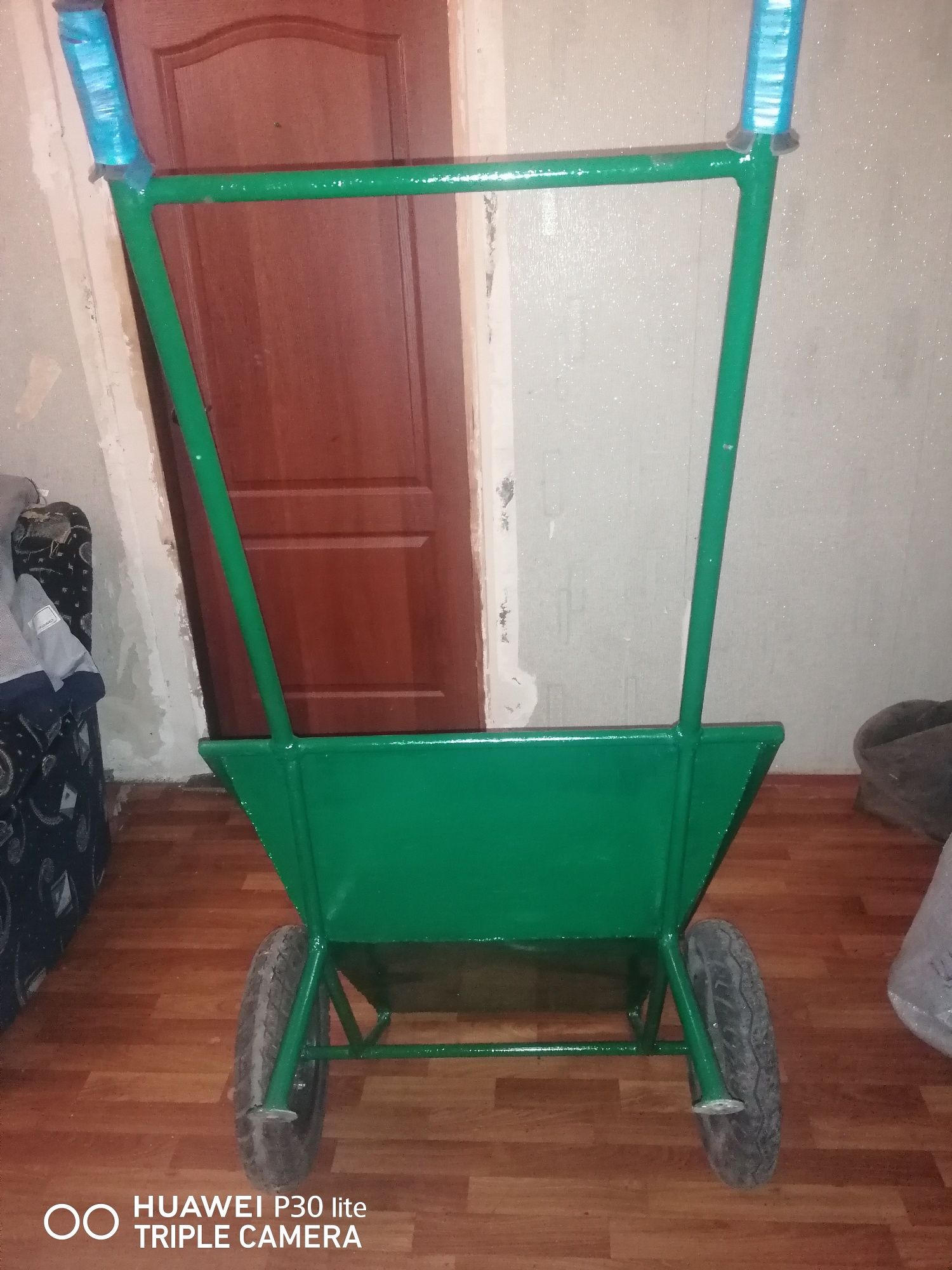 Продаётся телега садовая