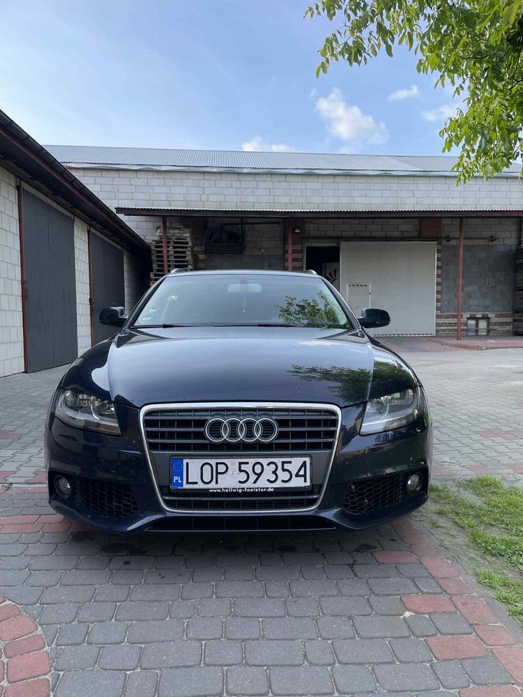 SPRZEDAM AUDI A4 B8 z 2011 roku.
