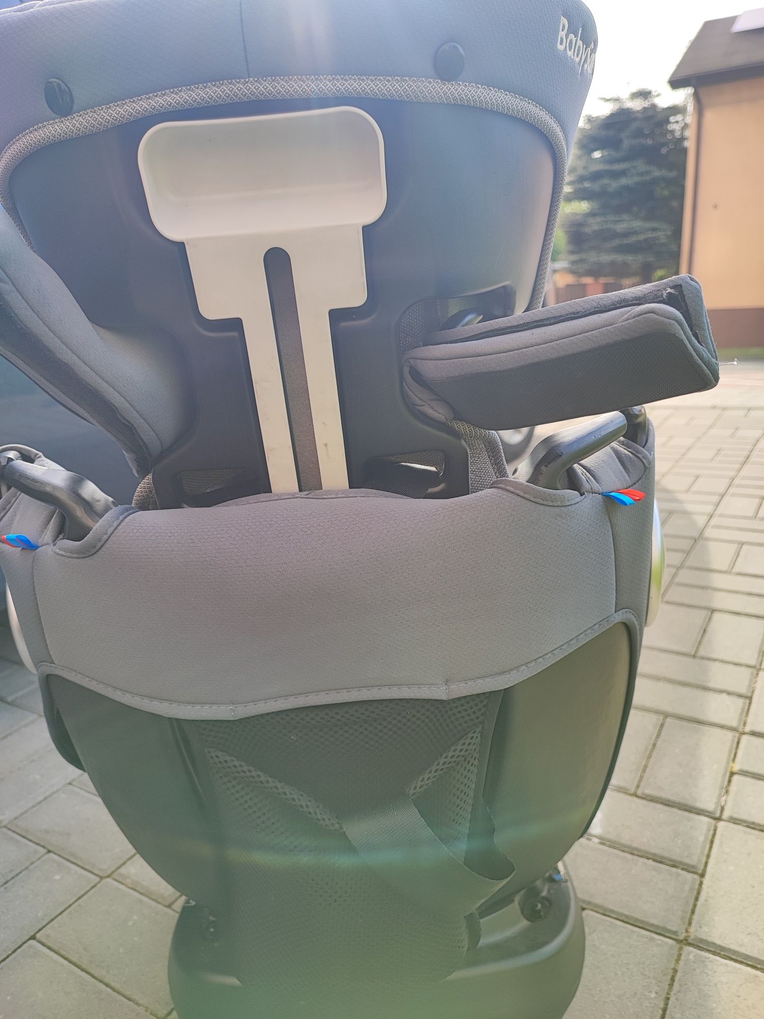 Fotelik samochodowy Baby Safe bezwypadkowy ISOFIX