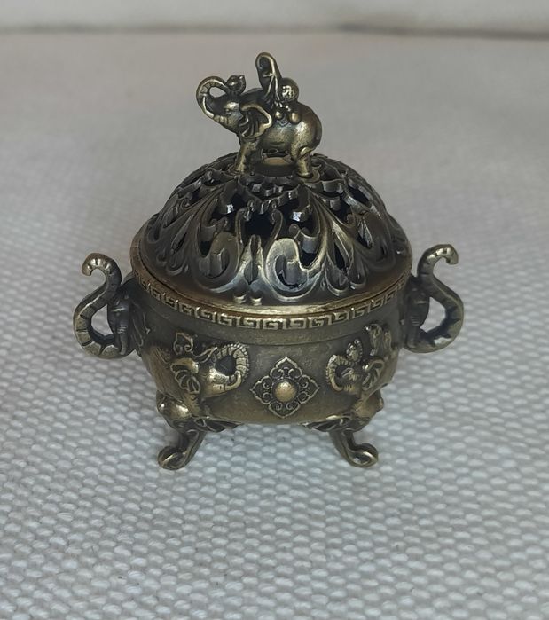 Defumador em bronze antigo