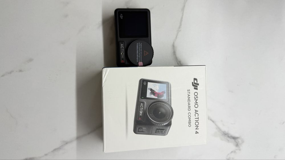 DJI Osmo Action 4 Standard Combo