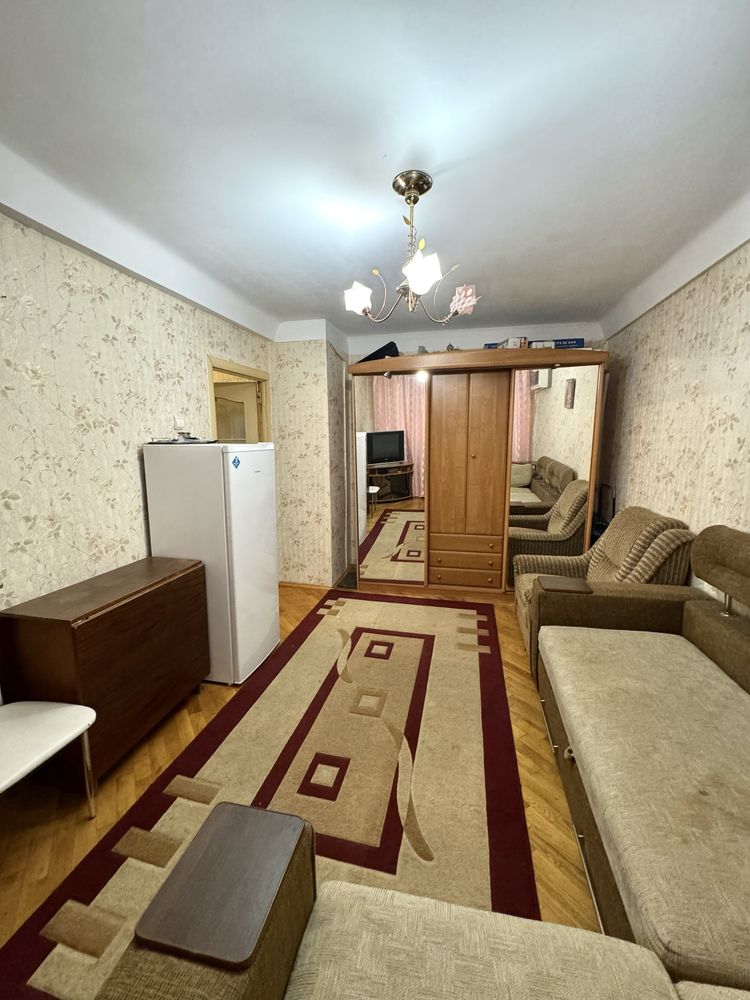 Трикімнатна для сім’ї! Воскресенка,Кибальчича. Всі кімнати роздільні.