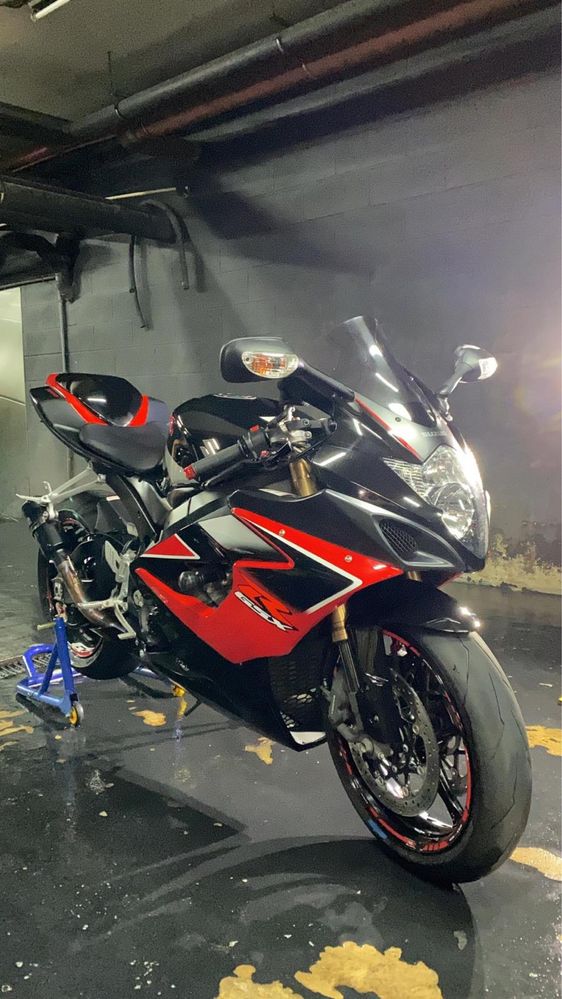 Vendo Gsxr1000 K7