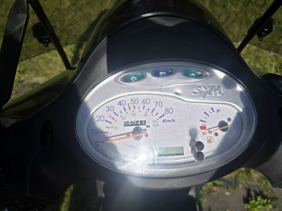 SYM FIDDLE II 50 4T LED koła 12" ( silnik Peugeot )